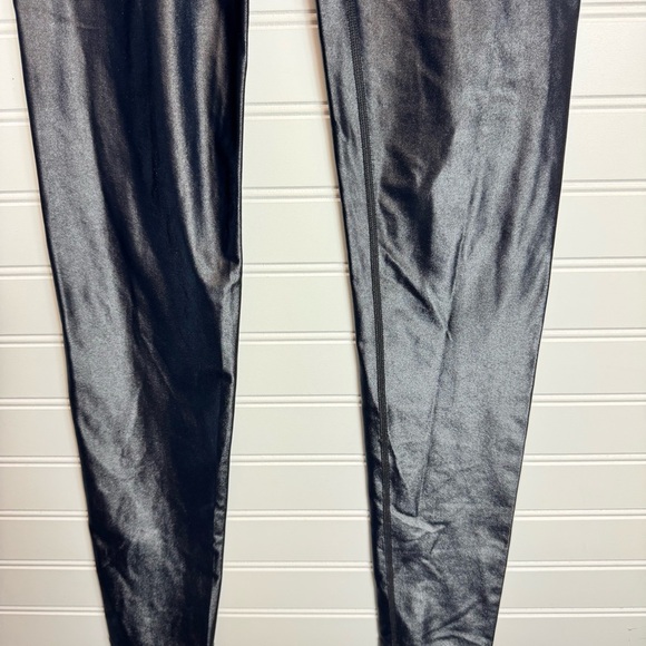 Carbon38 Takara Shine Leggings Womens S Black Gloss Crop High Waist Activewear - Picture 4 of 11